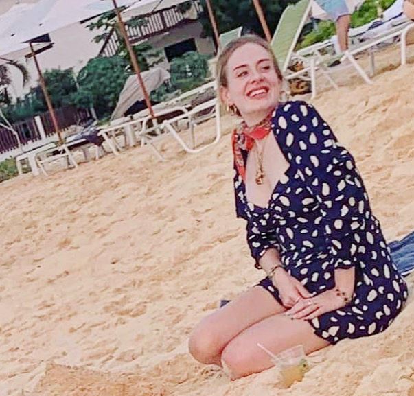 Filtran fotos de Adele extremadamente delgada y en la playa Filtran fotos de Adele extremadamente delgada y en la playa