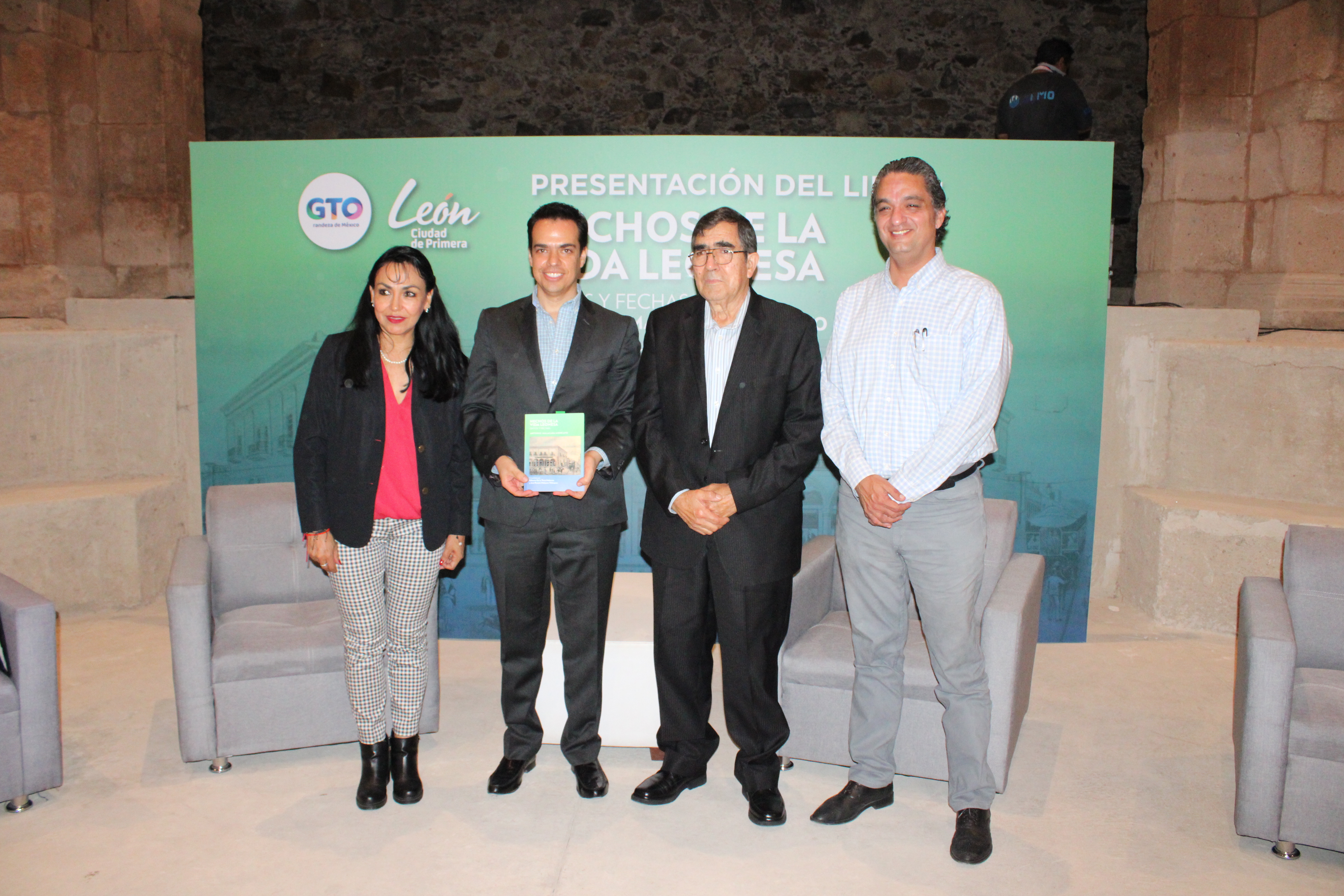 Presentación del libro Hechos de la vida leonesa. Datos y Fechas Presentación del libro Hechos de la vida leonesa. Datos y Fechas