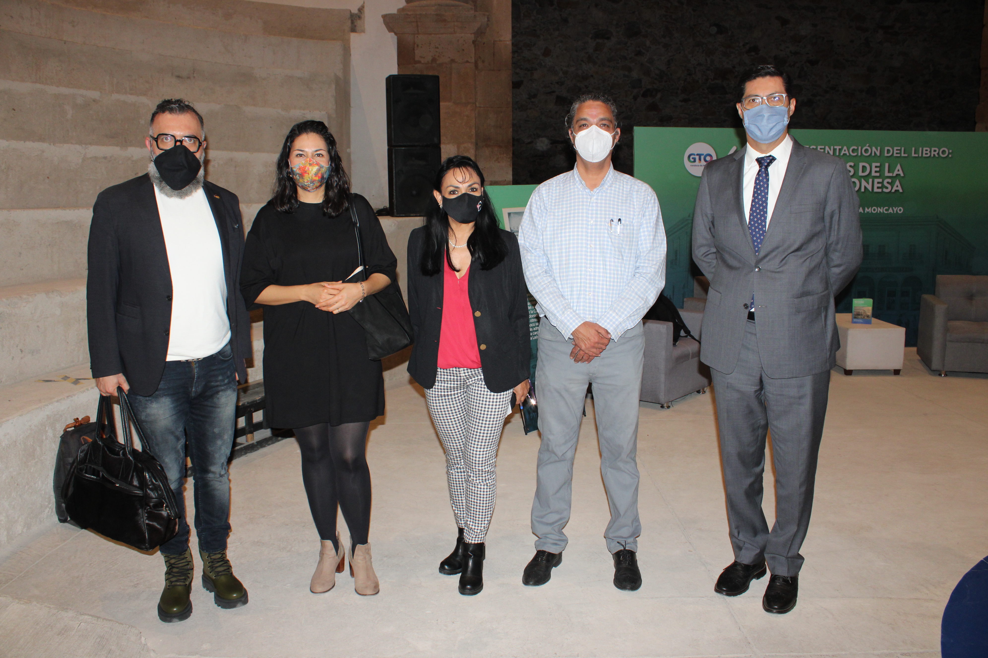 Carlos María Flores, Hilda Nieto, Carolina Irazabal, Luis Alegre y Fernando Trujillo. Carlos María Flores, Hilda Nieto, Carolina Irazabal, Luis Alegre y Fernando Trujillo.