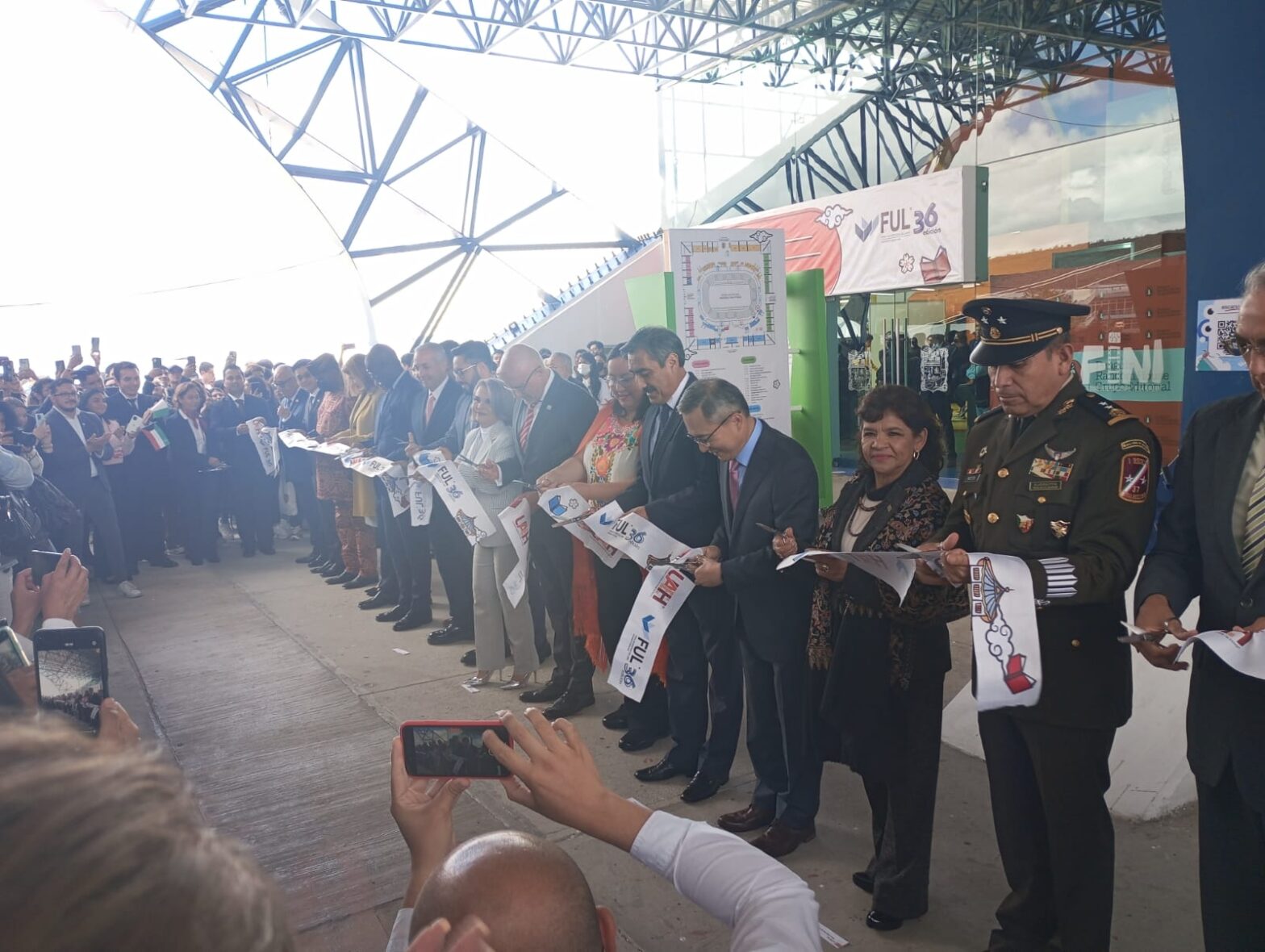 Arrancan diez días de Feria Universitaria del Libro en Pachuca