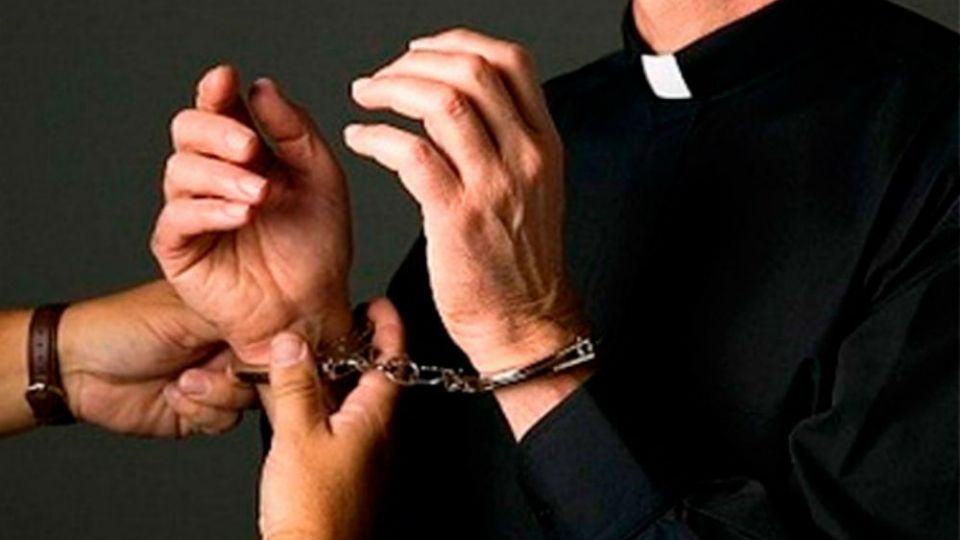 Nuevo caso de abuso de menores; sacerdote es condenado a 2 años de ...