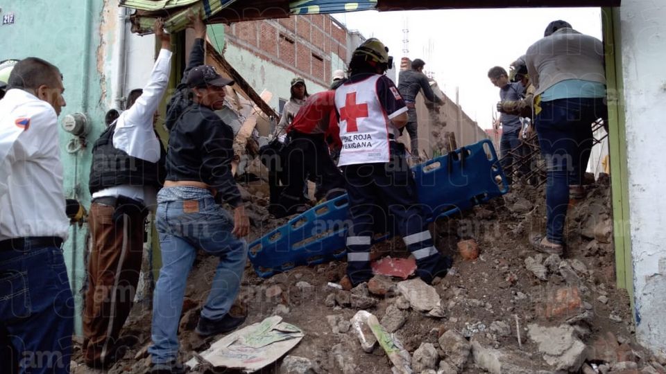 Derrumbe en construcción deja atrapado a un trabajador - Periódico AM