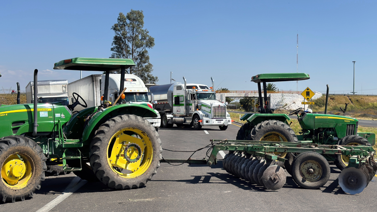 Bloqueo en la Salamanca-Celaya 01