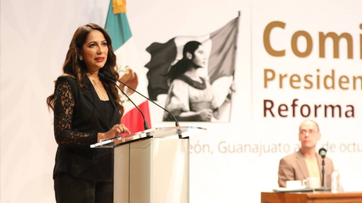 Libia Dennise García Muñoz Ledo dijo que Celaya eligió que se apoyara a la Feria de Verano