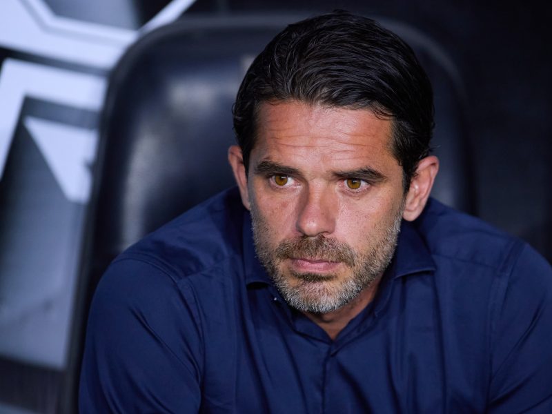 Fernando Gago en un partido con Necaxa.