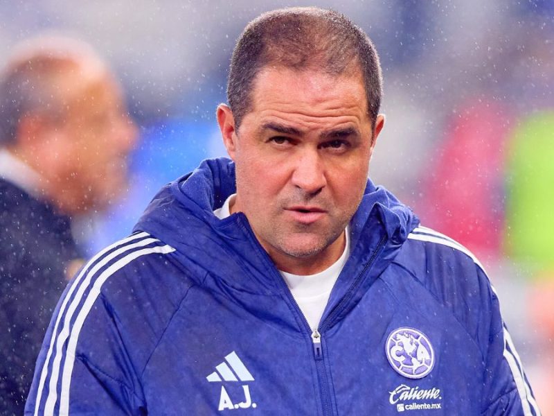 André Jardine ha sufrido varios fracasos con América en 2025. MexSport.