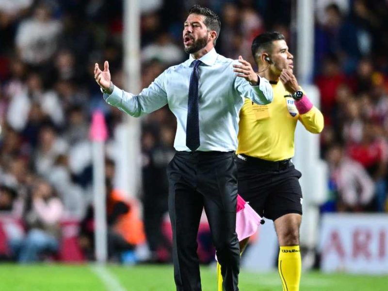 Benjamín Mora Gallos