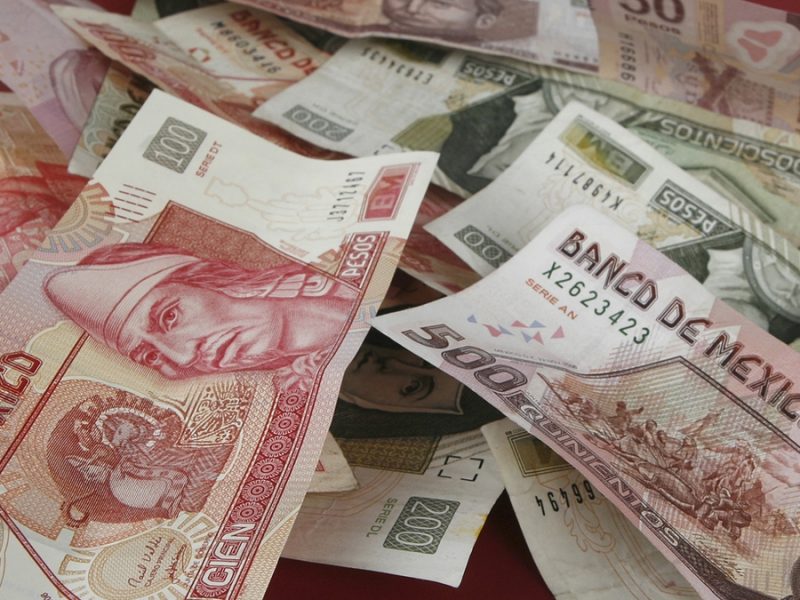 UIF bloquea cuentas del narco