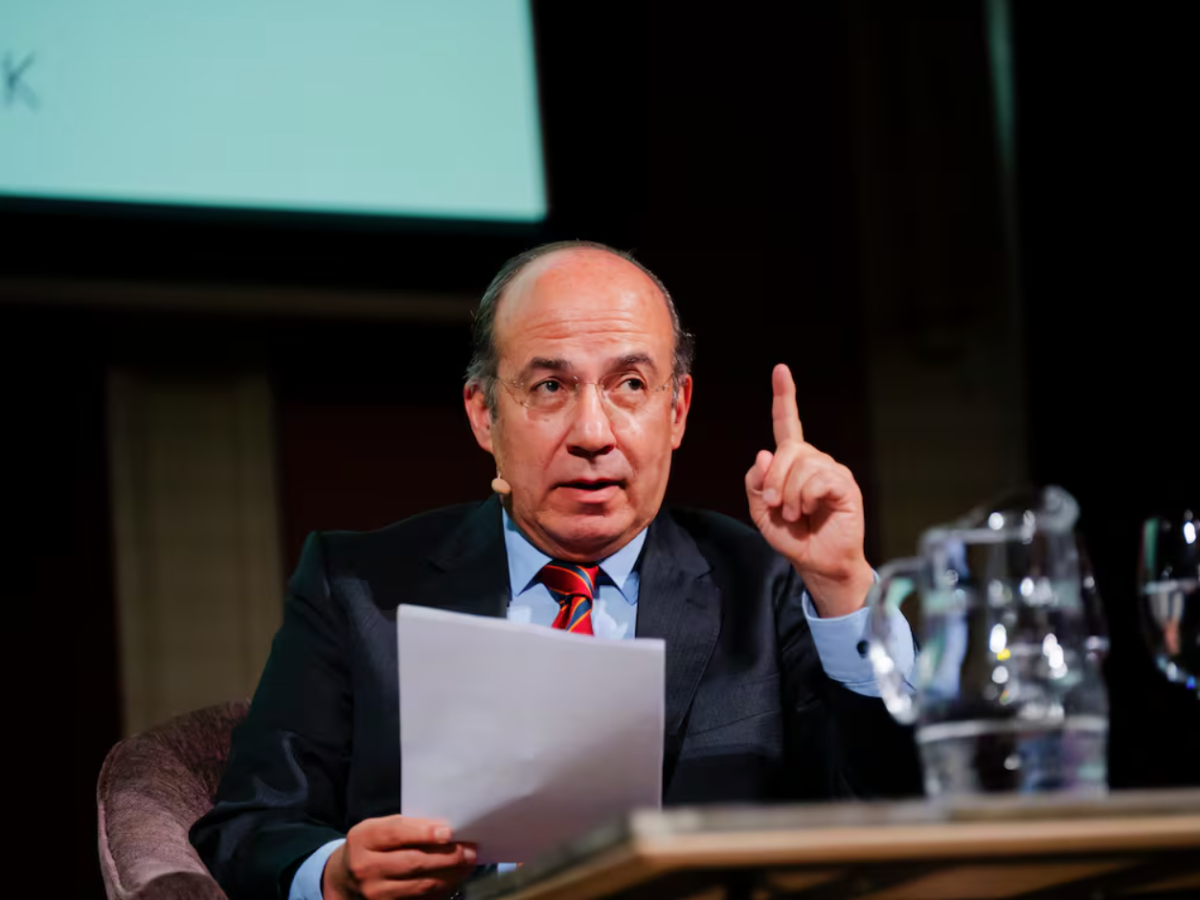 Calderón se defiende por Michoacán