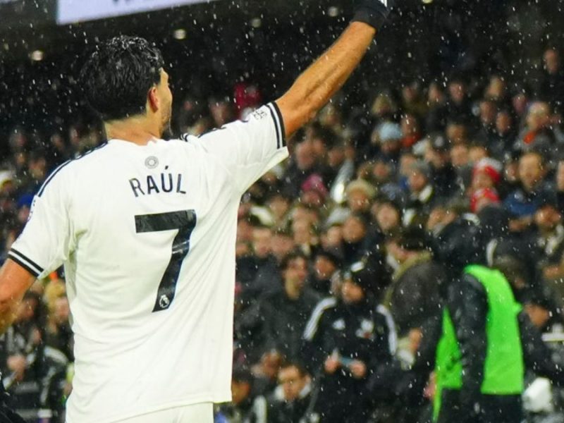 Raúl Jiménez celebrando el gol del triunfo ante el Sunderland. Foto: Fulham Oficial.