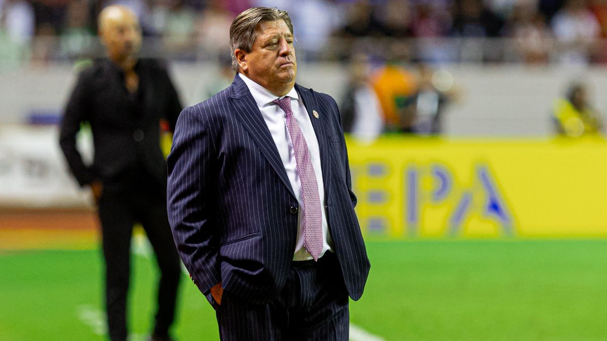 Miguel Herrera en un partido con Costa Rica en las Eliminatorias Concacaf para la Copa del Mundo 2026.