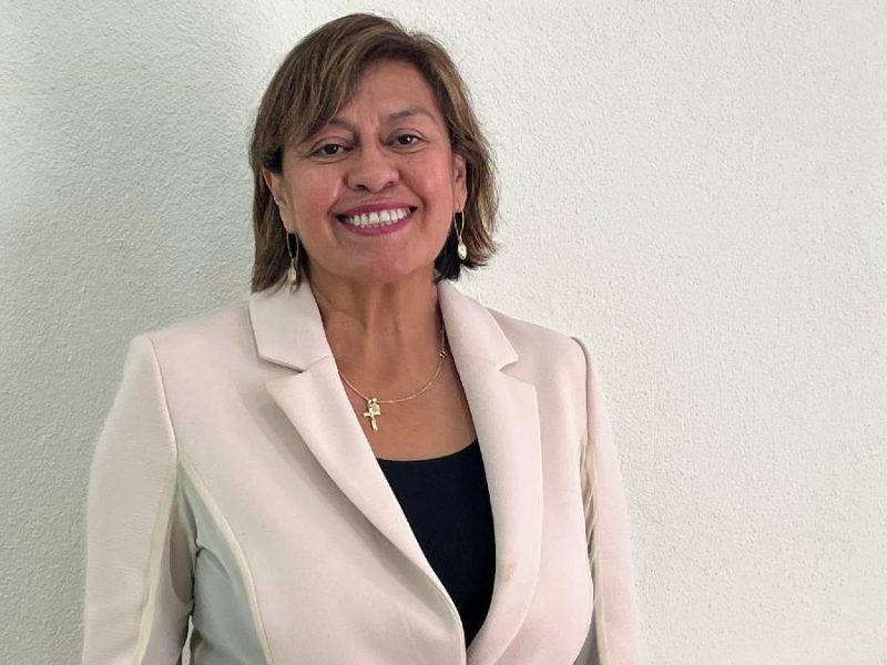 Desaceleración económica en México; advierten sobre informalidad desde León, Guanajuato.