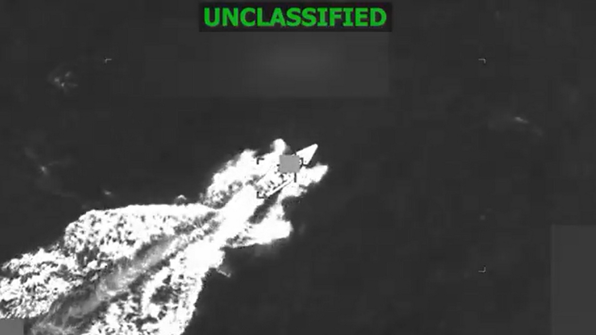 Presunta narcolancha destruida por EU