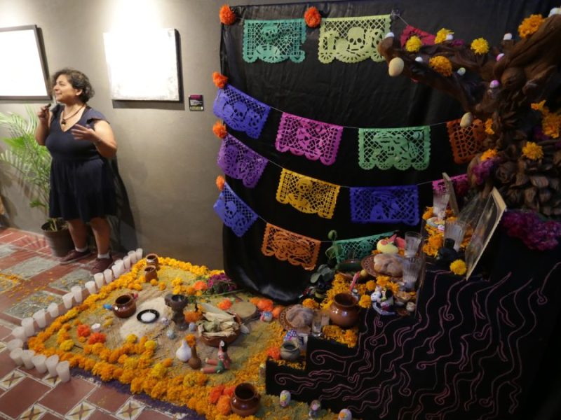 Exposición Todos Santos Día de Muertos