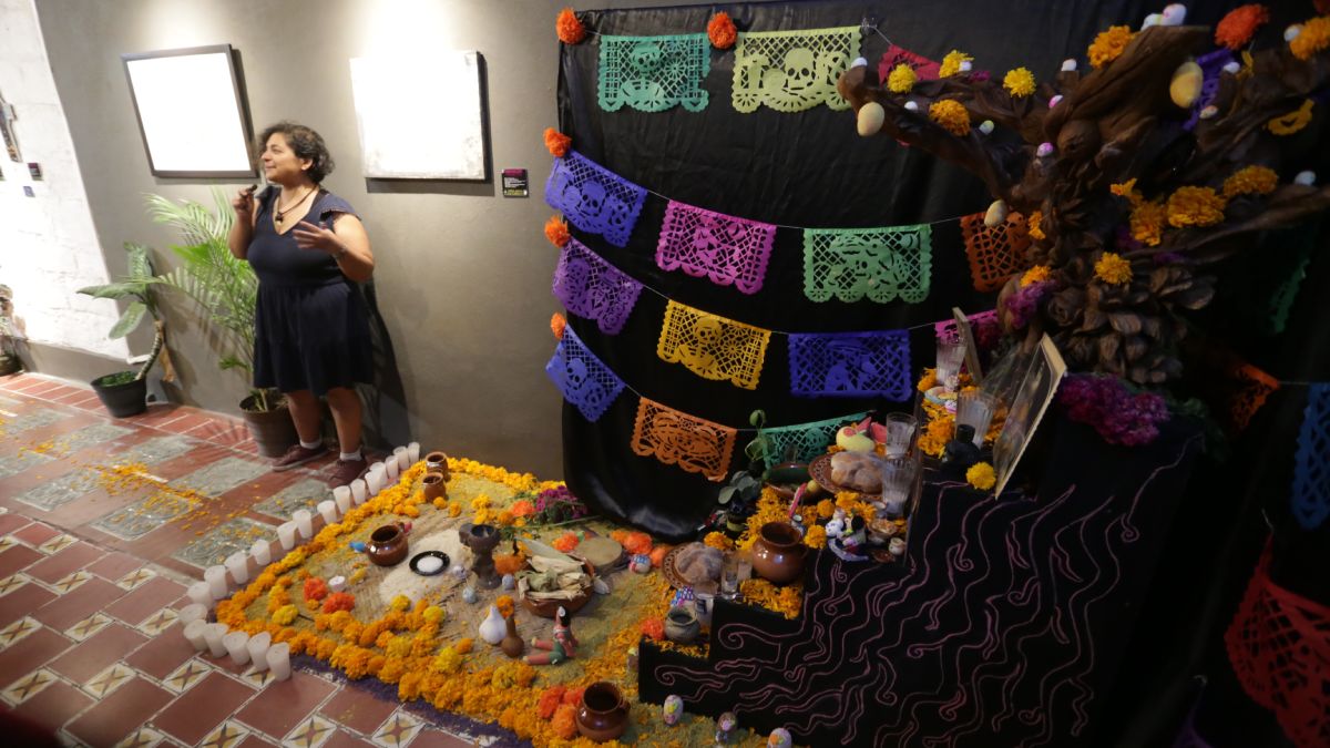 Exposición Todos Santos Día de Muertos