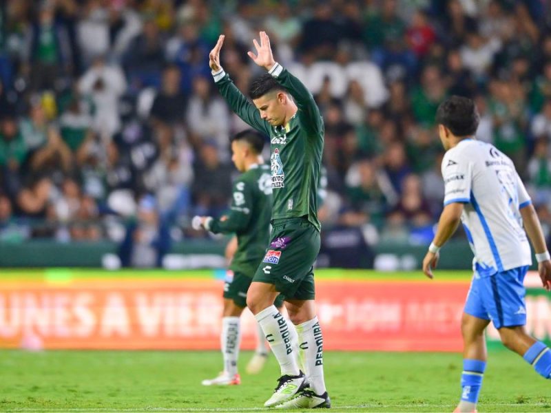 James Rodríguez al salir del León Vs Puebla. MexSport.