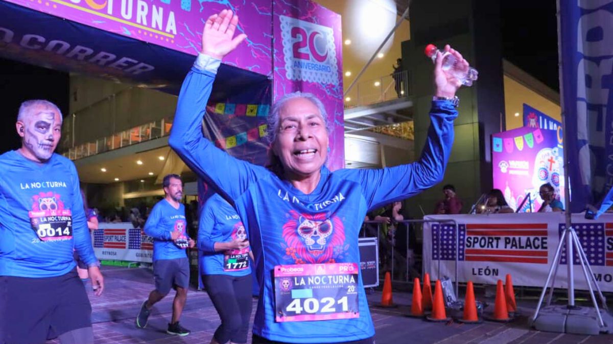 La Carrera Nocturna 2025 se celebró en las calles de León.