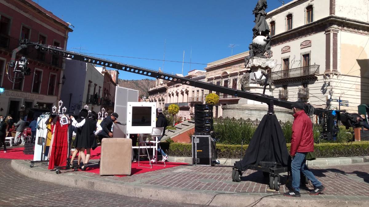 Gobierno entrega 8 millones para producciones en Guanajuato