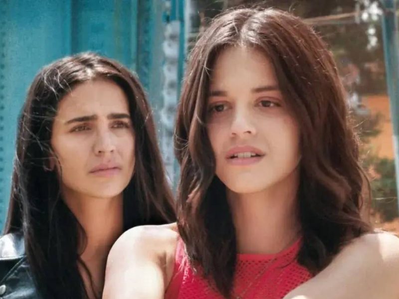 Samantha acuña actúa con bárbara de regil en rosario tijeras