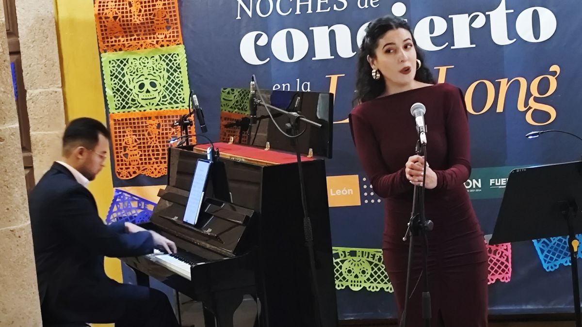 Soprano Carolina Herrera se presenta en Noches de concierto