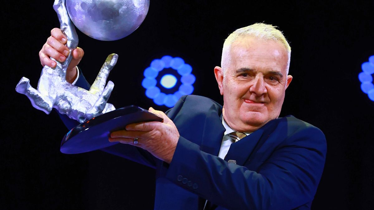 Tita en la ceremonia del Salón de la Fama en Pachuca. MexSport.