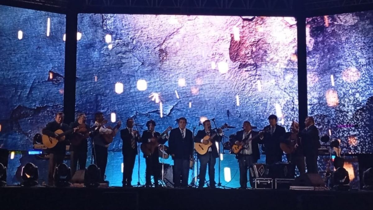 Velada de Rondallas en Celaya