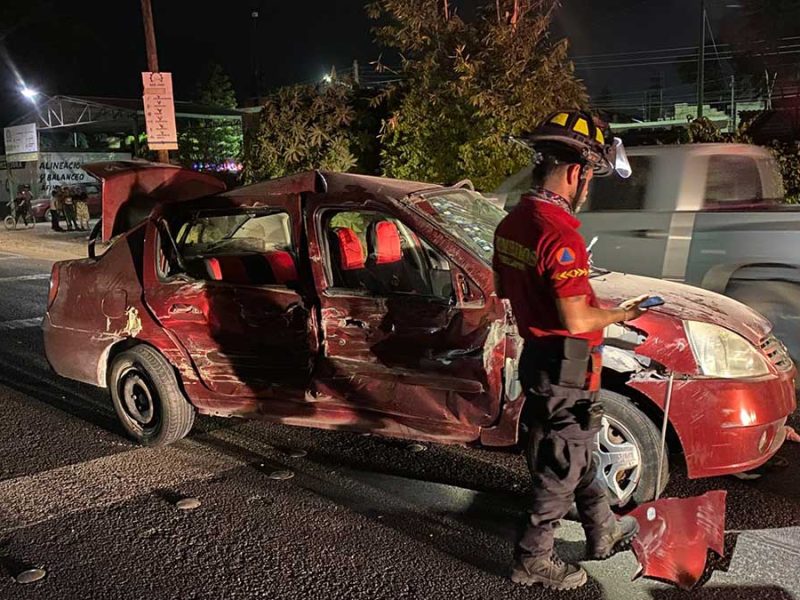 accidente de auto en carretera Juventino-Celaya