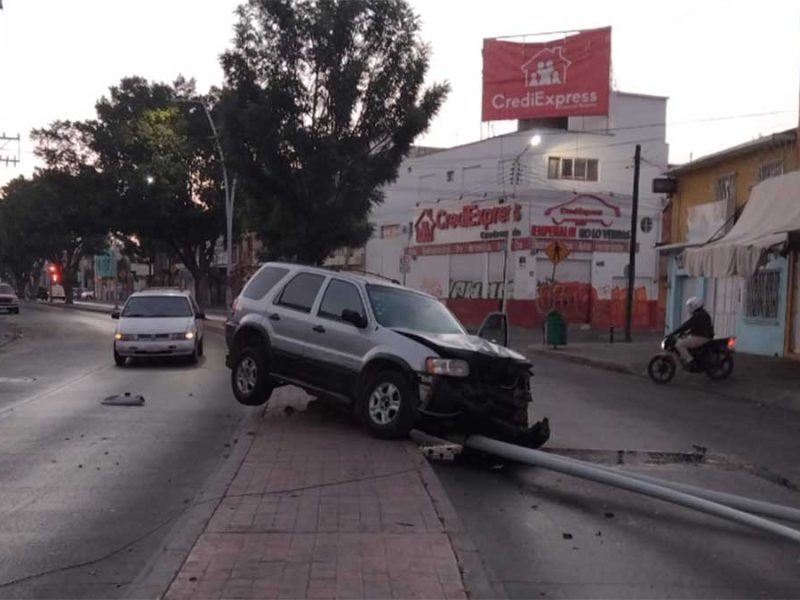 accidente Calzada de Guadalupe en Irapuato
