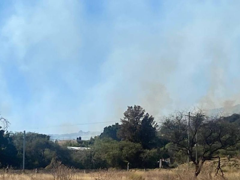 Quema de pastizales en León agrava la contaminación en Guanajuato
