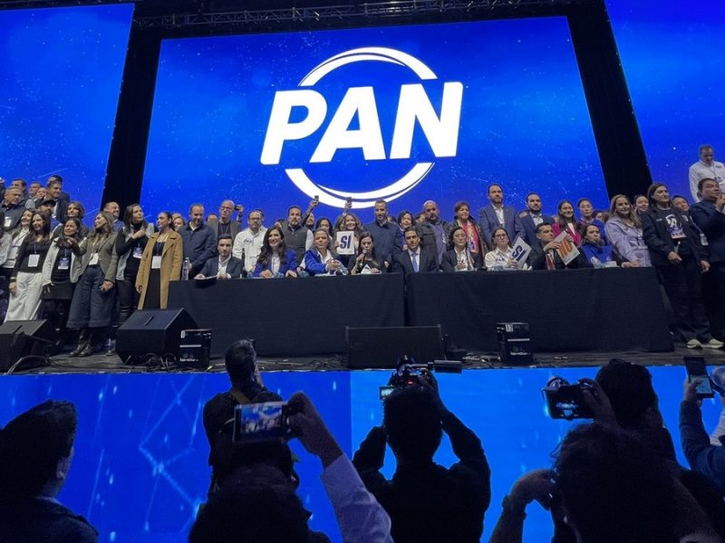 Asamblea para cambiar estatutos del PAN