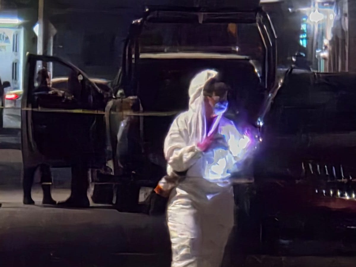 Balean a hombre afuera de depósito en la colonia 18 de Agosto; investigan ataque