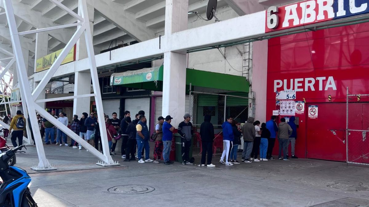 AficionadosIrapuatovsChivas