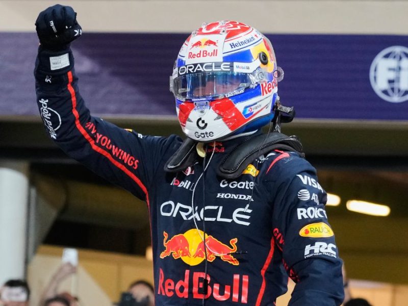 Max Verstappen luego de terminar primero la clasificación del GP de Abu Dhabi. Foto: Agencia AP.