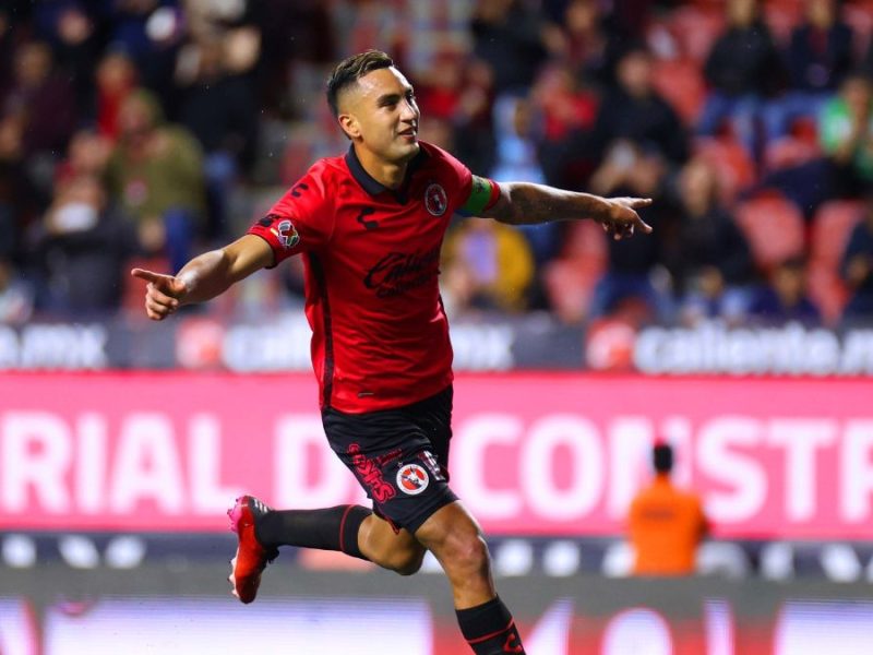 Christian Rivera celebrando un gol con los Xolos de Tijuana. Foto: Mexsport.