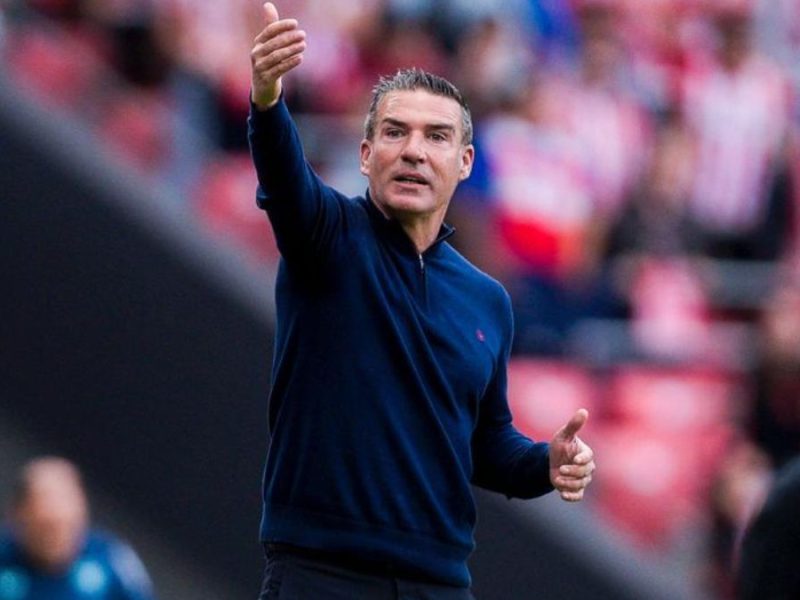 Luis Carrión le dice adiós al Real Oviedo. Foto: Real Oviedo Oficial.