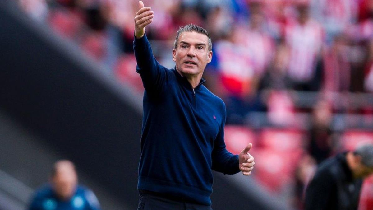 Luis Carrión le dice adiós al Real Oviedo. Foto: Real Oviedo Oficial.