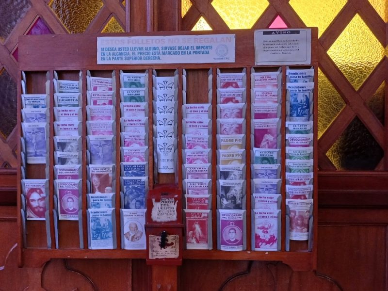 Cuadernillo de iglesia “Consideraciones sobre el síndrome de atracción en personas del mismo sexo”.