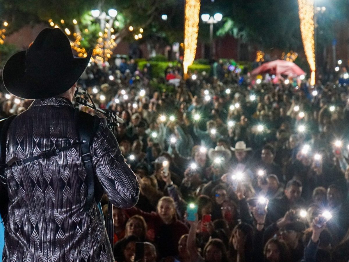 Día del Migrante en Yuriria: Éxito total en el Teatro del Pueblo con “El Poder del Norte”