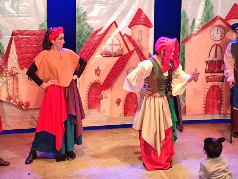 Obra “El Flautista de Hamelín”, de Alternante Teatro, cautiva en el Festival 3a Llamada