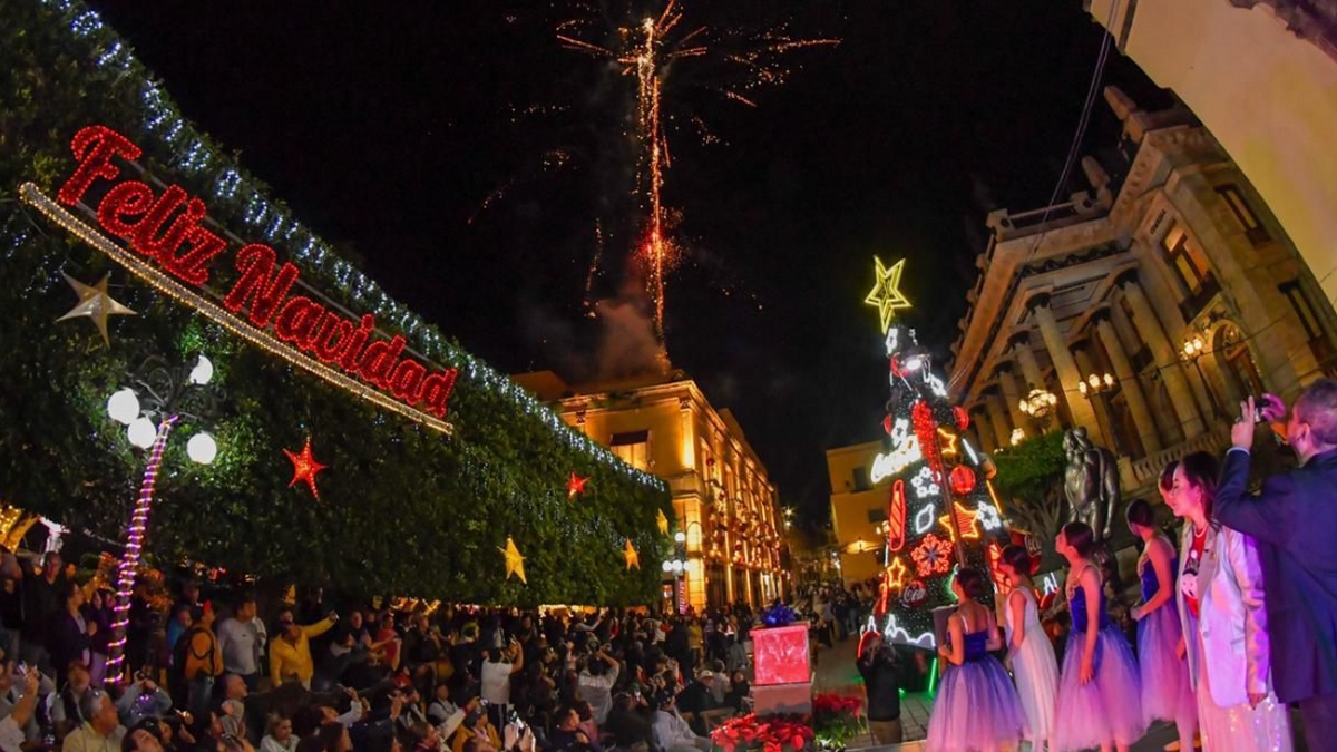 Encendido del árbol navideño en Guanajuato capital