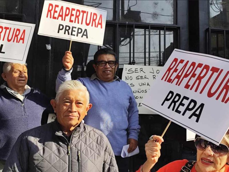 Exalumnos de la Prepa Oficial de León
