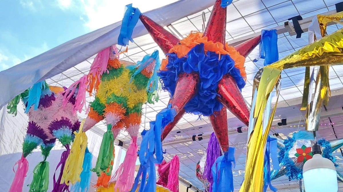Feria de las Piñatas