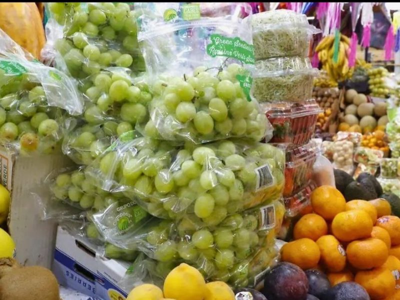 Uva alcanza hasta 300 pesos el kilo en Hidalgo