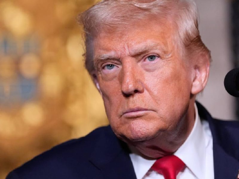 Nuevos documentos del caso Epstein: Trump viajó en su avión al menos 8 veces en los 90