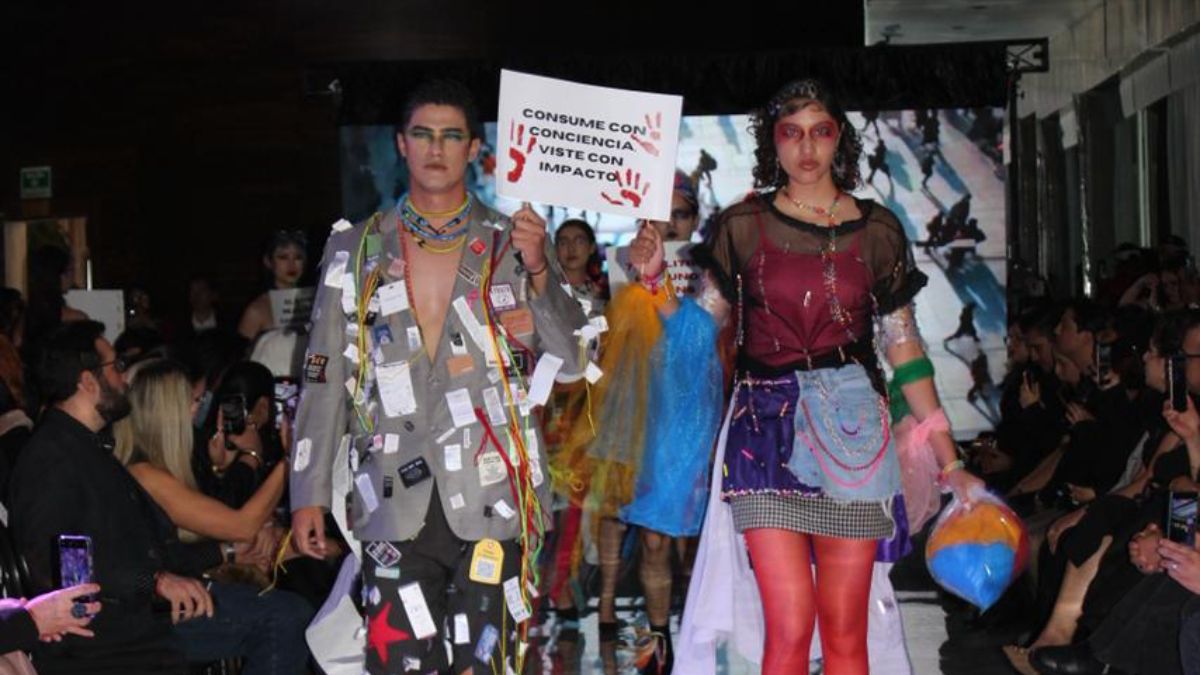 Pasarela Código Alpha de la Universidad EPCA