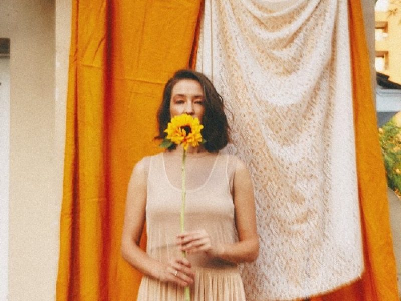 La chilena Paz Court presenta “Casa”: Un disco sobre maternidad y migración