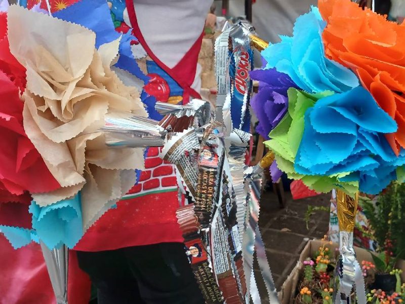 El arte de la piñata: una tradición artesanal que sobrevive por generaciones