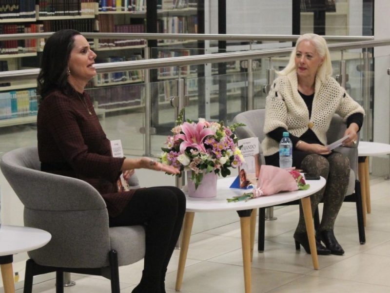 Presentación del libro Viajando hacia el corazón de Zule Magaña