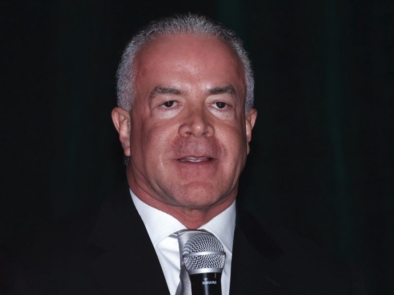 Consigue Raúl Rocha Cantú, dueño de Miss Universo, conservar ‘perdón’ de Gertz Manero