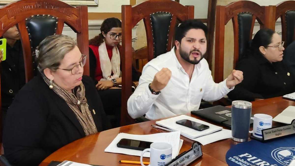 Regidor Héctor Pérez